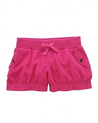 Relaxed-fitting cargo short designed in a light weight linen that is perfect for any warm weather occasion.