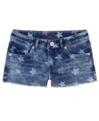 Everyone will know she's a rising star in these out-of-the-ordinary denim shorts from Levi's.