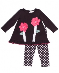 Grow her fun floral style with this standout shirt and legging set from Rare Editions.