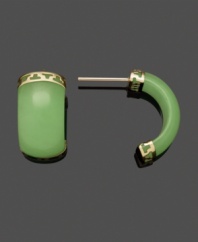 Take your favorite earring style to the next level in fresh, green hues. Solid jade half hoop earrings (9 mm x 18 mm) add color and shine. Setting and Greek-key accents crafted in 14k gold. Approximate diameter: 3/4 inch.