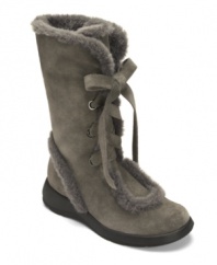 The Aerosoles Melk Shake Boots are hot on the heels of the shearling trend with their faux fur cuff, buckle-embellished suede upper and comfy wedge heel.
