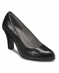 With a wearable 3 heel and round-toe design, Aerosoles' Tapestry pumps deliver on the brand's committment to comfort. Besides traditional black and gray versions, we love this style's new fashion options: a crinkled patent leather version in black, plus a chic leopard-print pattern.