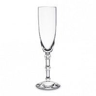Designed by Mathias, the Clair de Lune collection fuses classic nobility with modern influence. Each element offers uncommon brilliance with round, fluted legs and sparkling shapes for a superior collection of stemware.