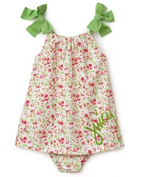 A country-chic floral print gets eye-popping color and oversized bows on this party-ready dress from Juicy Couture. Matching panty included.