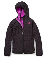 Quilted, lightweight warmth from The North Face® offers her a stylish, water resistant shell for season-spanning wear.
