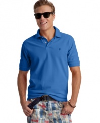 Traditional and timeless, this Izod polo shirt will be a heavy-hitter in your wardrobe.