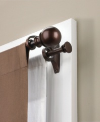 Perfect for hanging sheers or valances, the Diverge double rod boasts two rods in one for the ultimate in decorating convenience.