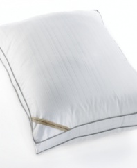 The Almost Down pillow from Calvin Klein bedding features a 2 corded gusset that provides extra cushioning and proper neck support for side sleepers. Inside its 260-thread count pure cotton cover, a luxurious microfiber fill lofts like down, providing you with surpassing comfort.