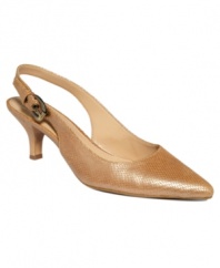 Get it right with these polished beauties. Circa by Joan and David's Carollyn pumps are a great neutral that will go great with several of your professional outfits.