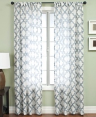 A rich world Ogee design is taken from ancient textiles and brought straight to your window's view. Offered in an array of flattering tones, the Samara burnout panel lends exquisite texture and ample light to any room.