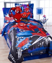 Woosh! If there's trouble looming, Spiderman will save the day with this comforter set, making your kids feel like real life superheros. Features a Spiderman pattern in dramatic colors and glow in the dark printed details.