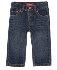 Strengthen the foundation of the little man's daily rotation with the go-to versatility and classic style of these Levi's jeans.