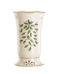 Lenox's popular Holiday pattern - a colorful holly and berry motif - on ivory fine china is the perfect way to add warmth to any gathering. Accented with 24 karat gold.