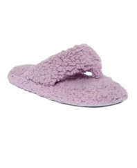 Stay grounded. Step out of the shower and right into these ultra-comfy thong slippers by Muk Luks®. Soft faux sherpa is scented with aromatherapy to keep you feeling peaceful.