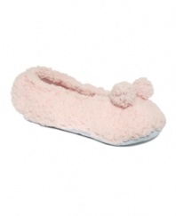 Soothe all your senses with these ballerina slippers by Muk Luks®. Soft faux sherpa cradles your feet while aromatherapy relaxes your mind.