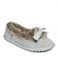 Known for its fun, funky approach to footwear, Rocket Dog applies the same sensibility to slippers. The Shimmie slippers get snuggly with faux fur lining and a bow accent.